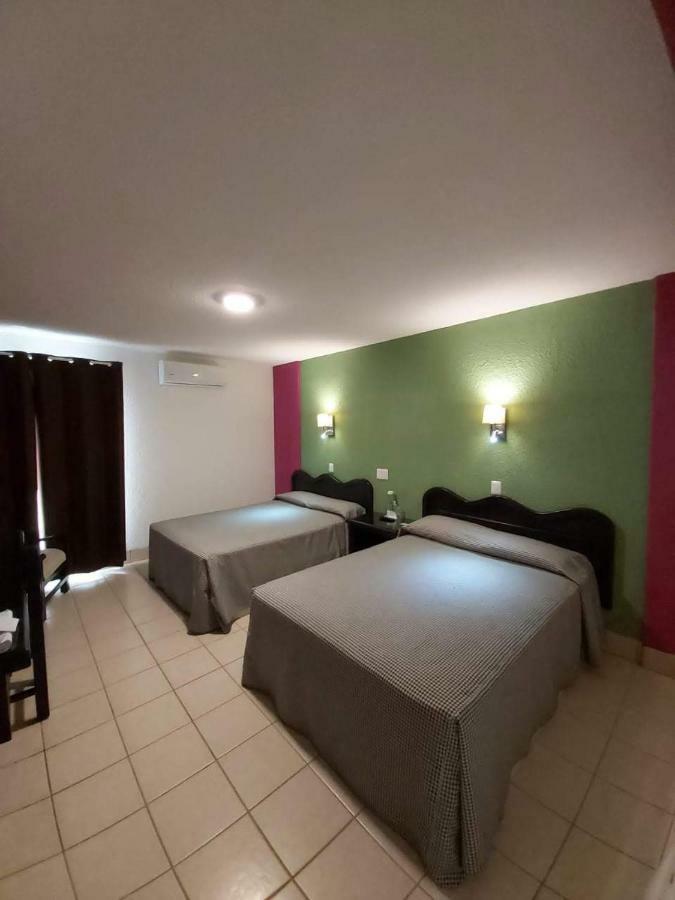Hotel Aurora